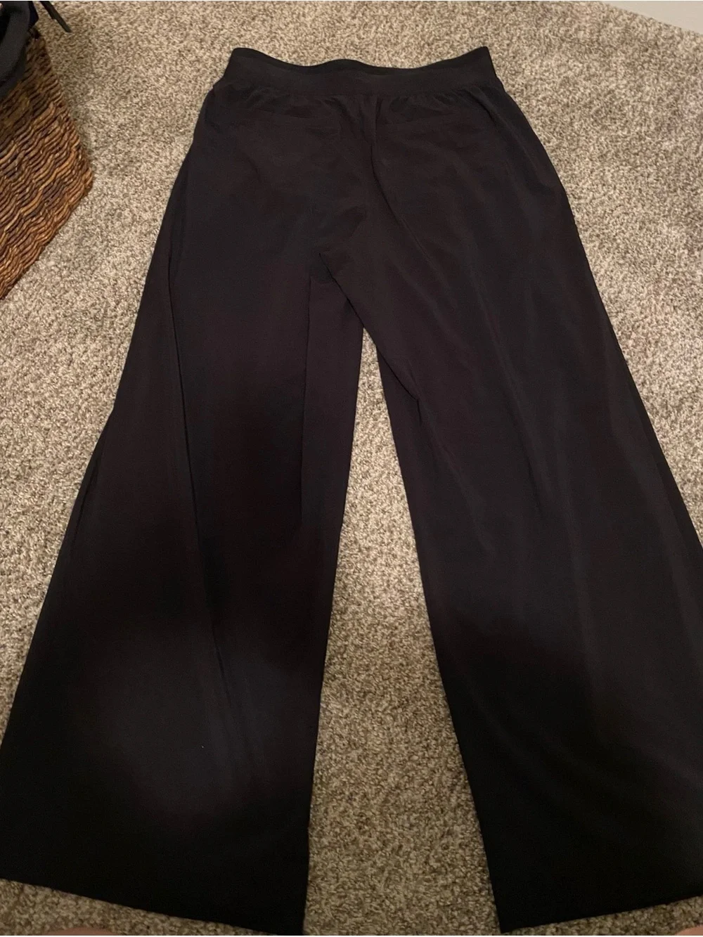 Athleta Women’s Black Wide-Leg Pants With Pockets Size 6 - Picture 6 of 7